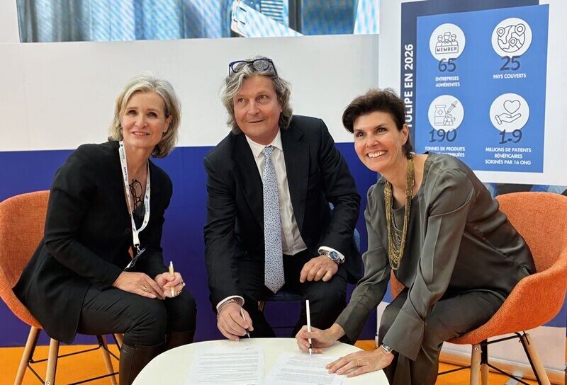 Signature Tulipe-CAHPP lors de SantExpo