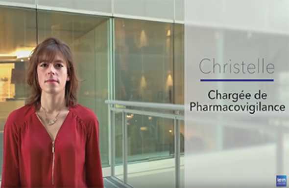 Christelle, chargée de pharmacovigilance